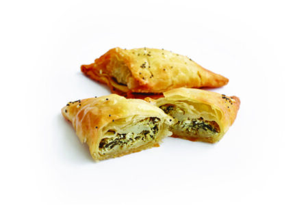 Muska Börek mit Fetakäse und Spinat